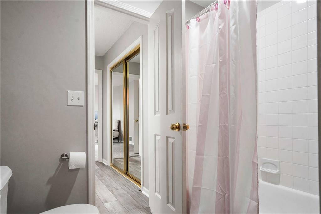 14908 Glenwood Avenue