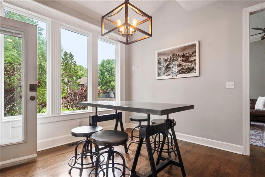 14908 Glenwood Avenue