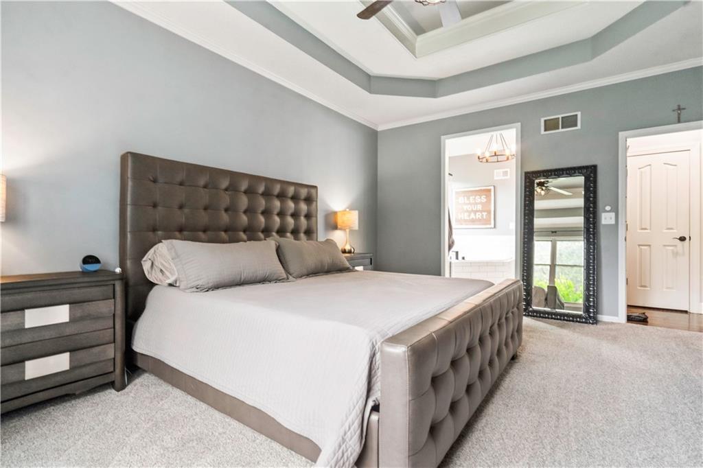 14908 Glenwood Avenue