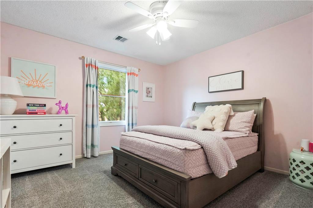 14908 Glenwood Avenue