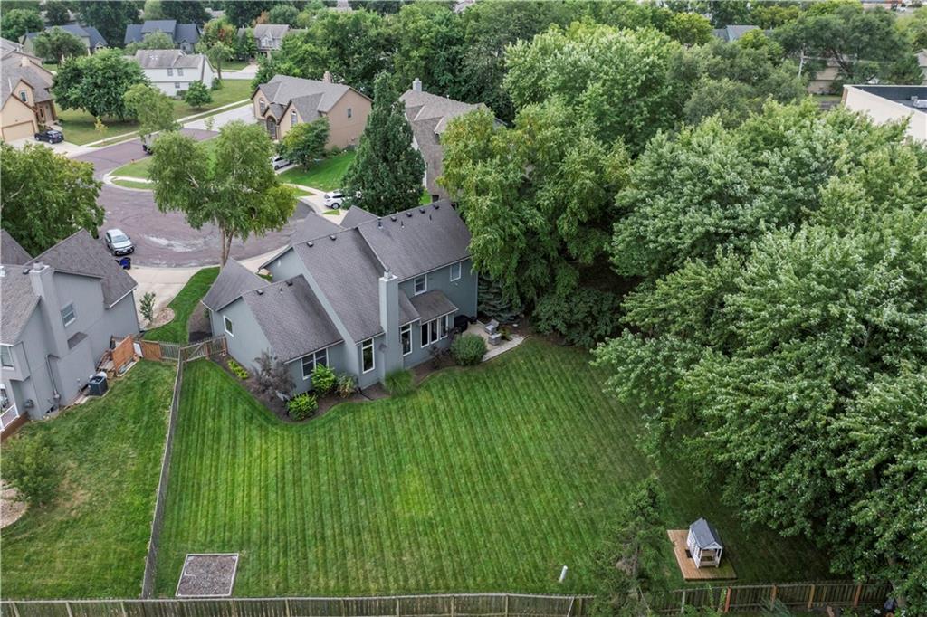 14908 Glenwood Avenue