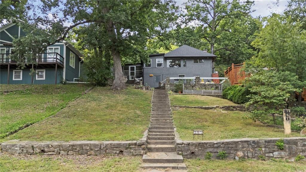 205 Lake Forest Drive