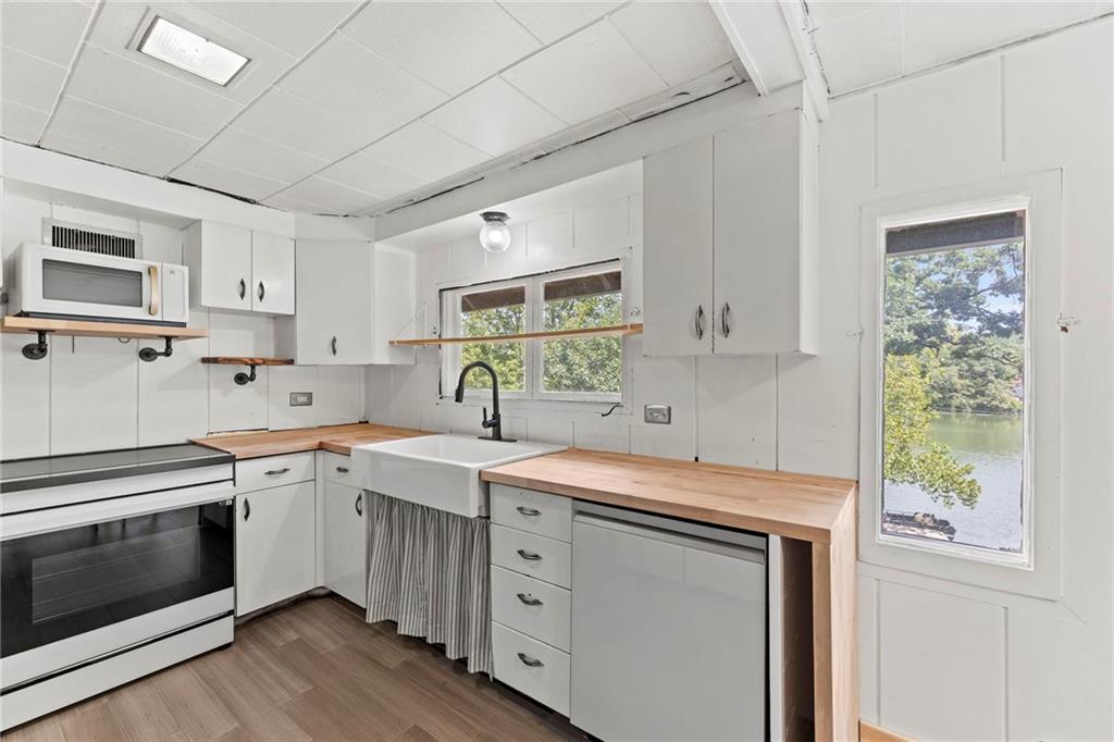 205 Lake Forest Drive