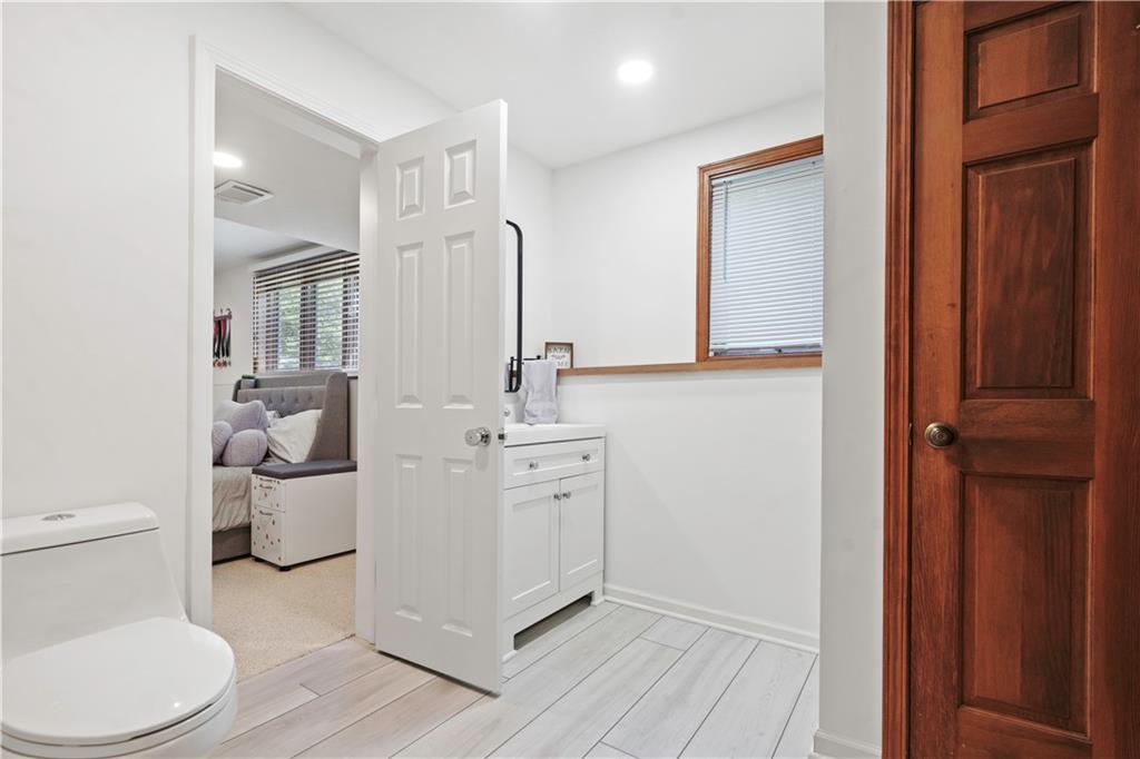 8270 W 172nd Terrace