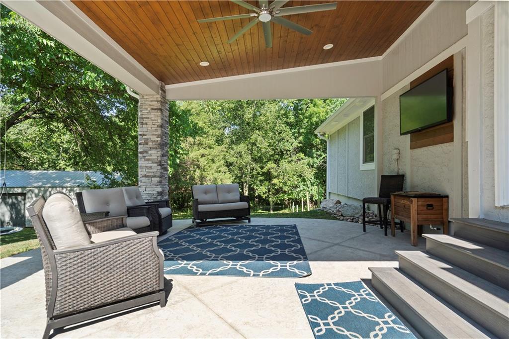 8270 W 172nd Terrace