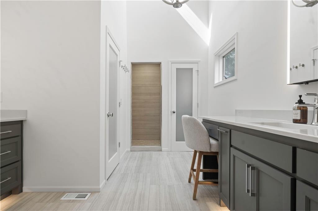 8270 W 172nd Terrace