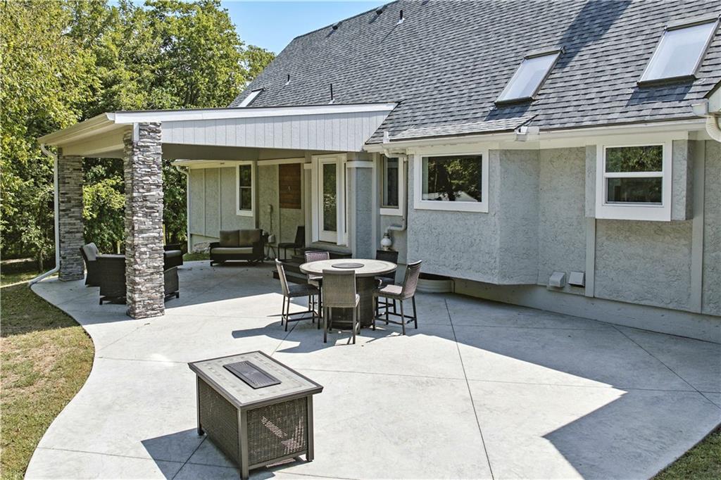 8270 W 172nd Terrace