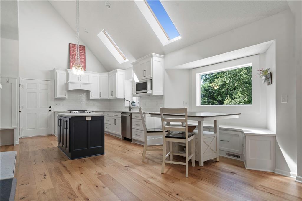 8270 W 172nd Terrace