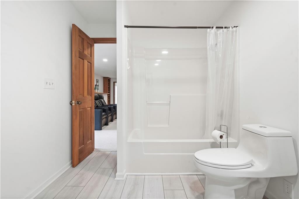 8270 W 172nd Terrace