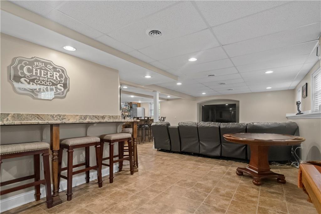 8216 W 146th Terrace