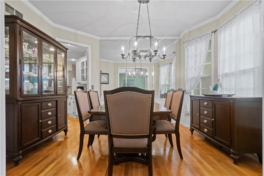 8216 W 146th Terrace