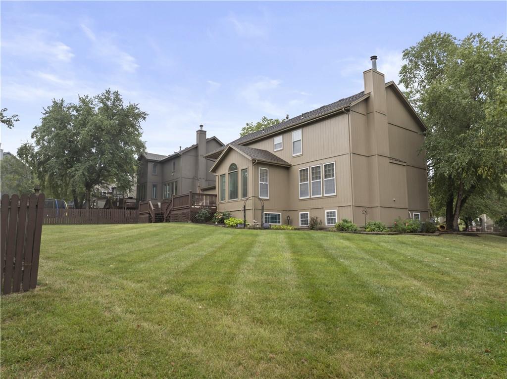 8216 W 146th Terrace