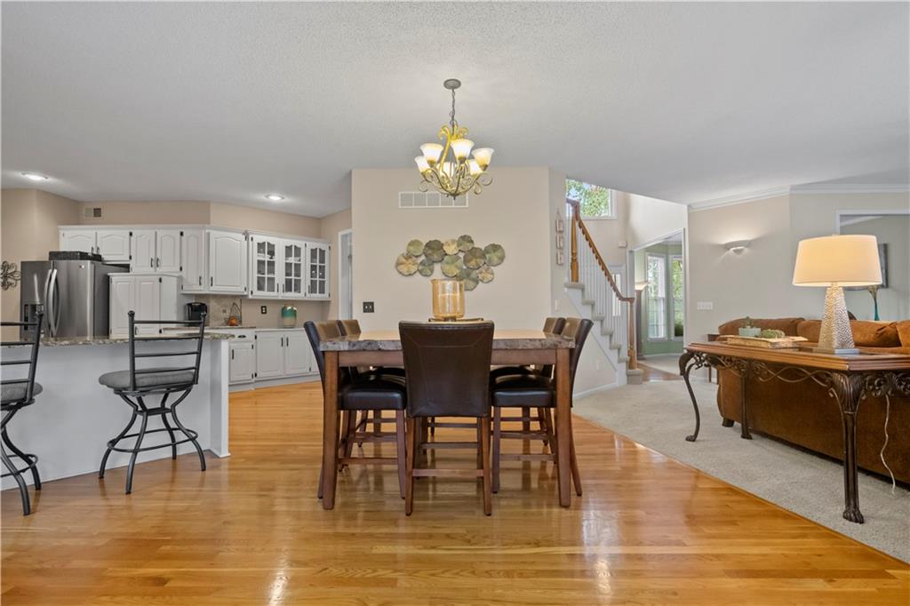 8216 W 146th Terrace