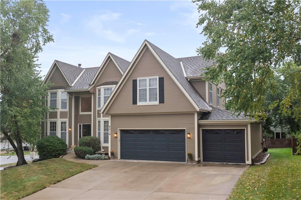 8216 W 146th Terrace