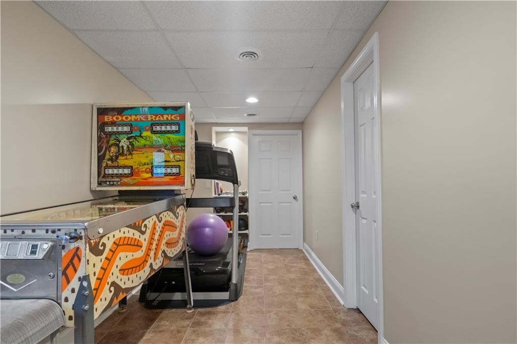 8216 W 146th Terrace