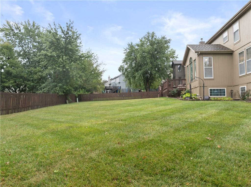 8216 W 146th Terrace