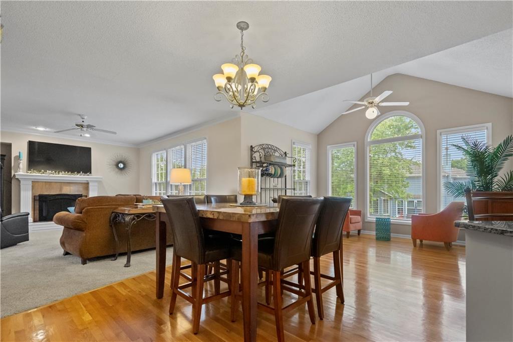 8216 W 146th Terrace