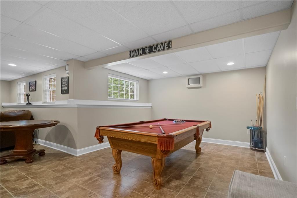 8216 W 146th Terrace