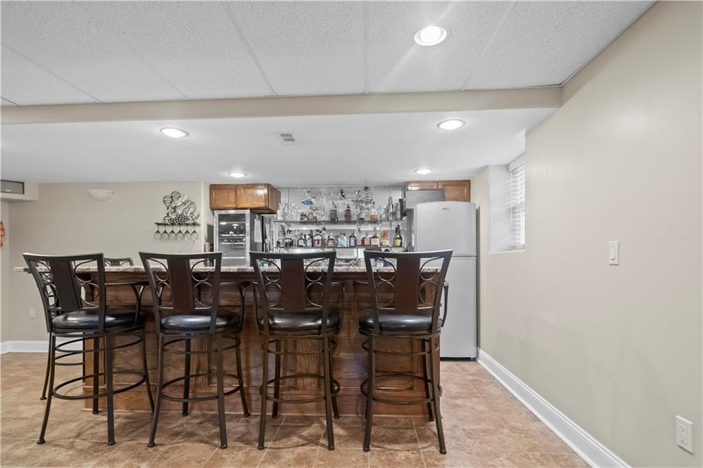 8216 W 146th Terrace