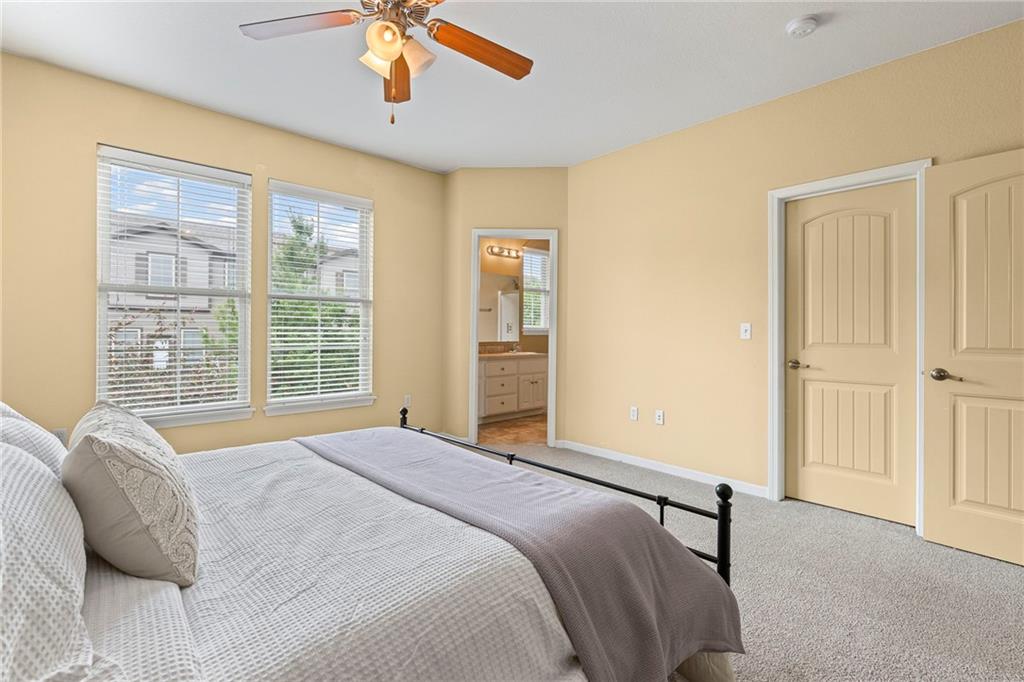 5245 Overland Drive Unit: D3