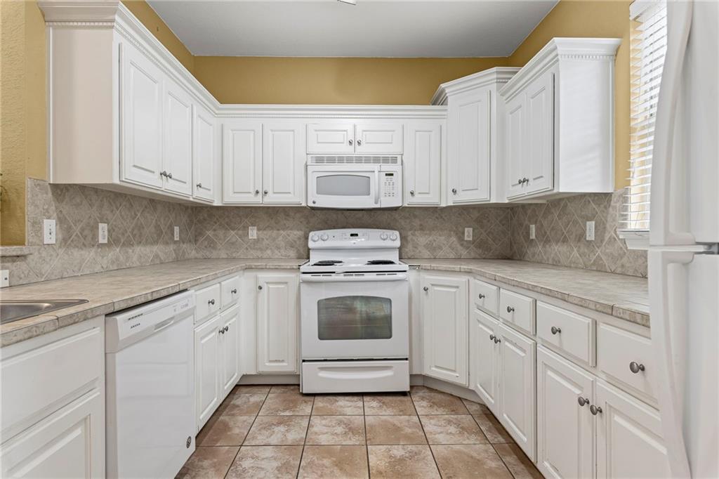 5245 Overland Drive Unit: D3