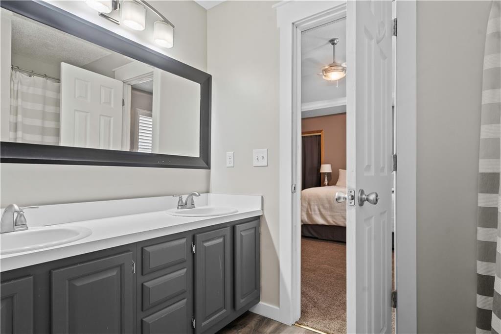 1002 N Parker Terrace