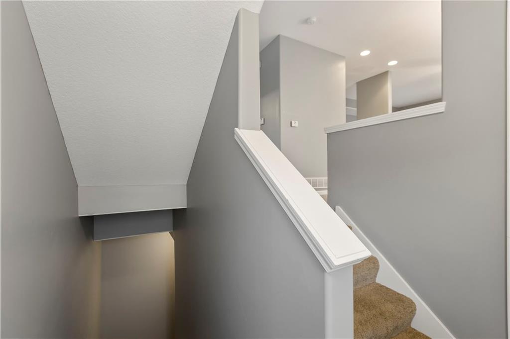 5245 Overland Drive Unit: A14