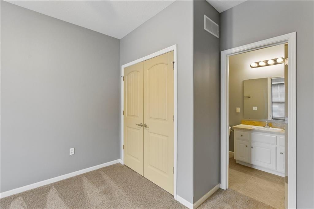 5245 Overland Drive Unit: A14