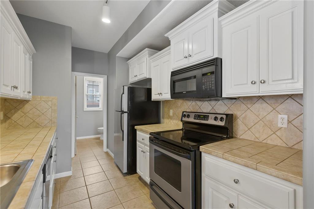 5245 Overland Drive Unit: A14