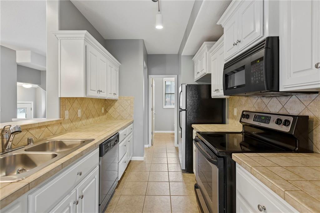 5245 Overland Drive Unit: A14