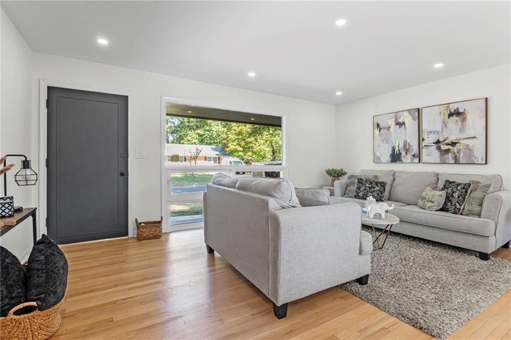 11029 E 53rd Terrace