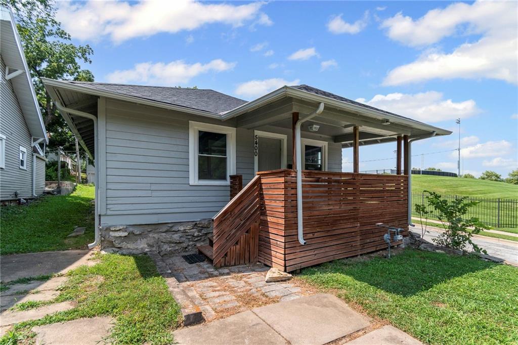 5400 Paseo Boulevard