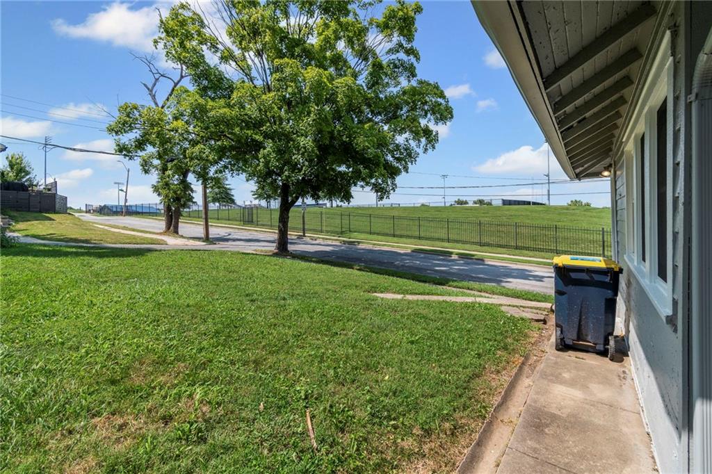 5400 Paseo Boulevard