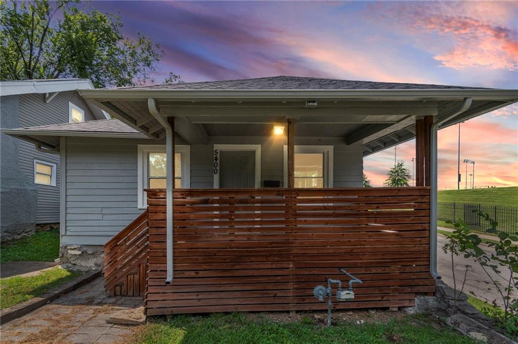 5400 Paseo Boulevard