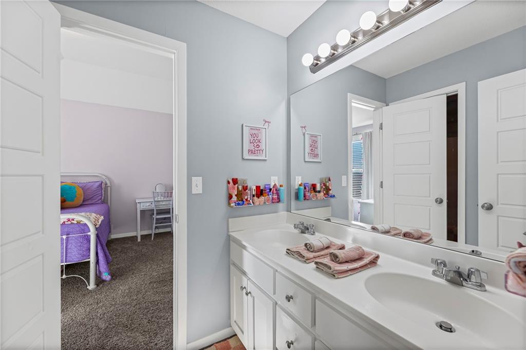 5137 Meadowlark Drive