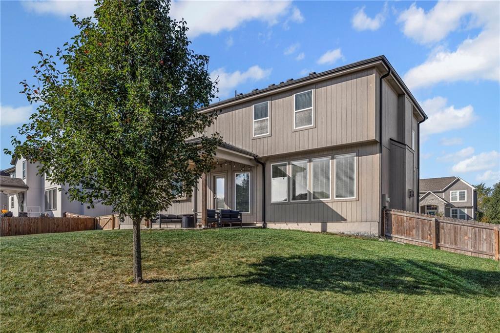 5137 Meadowlark Drive