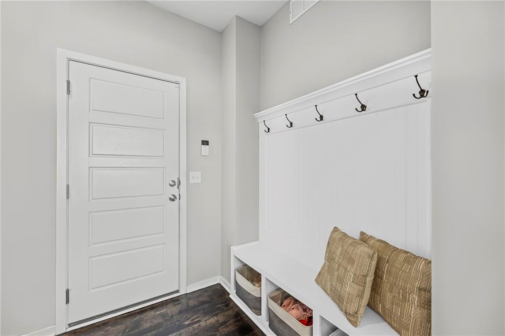 5137 Meadowlark Drive