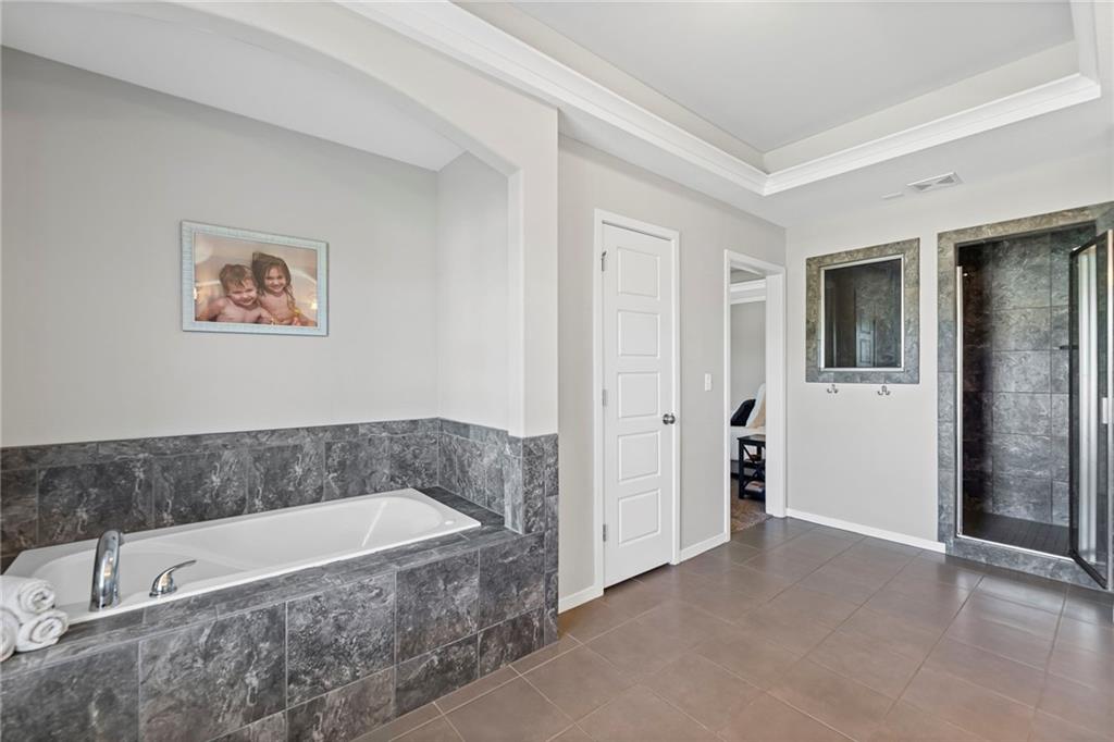 5137 Meadowlark Drive