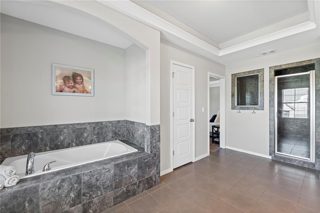 5137 Meadowlark Drive