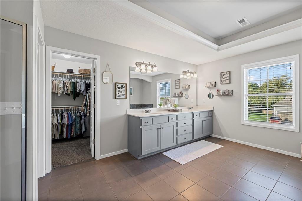 5137 Meadowlark Drive