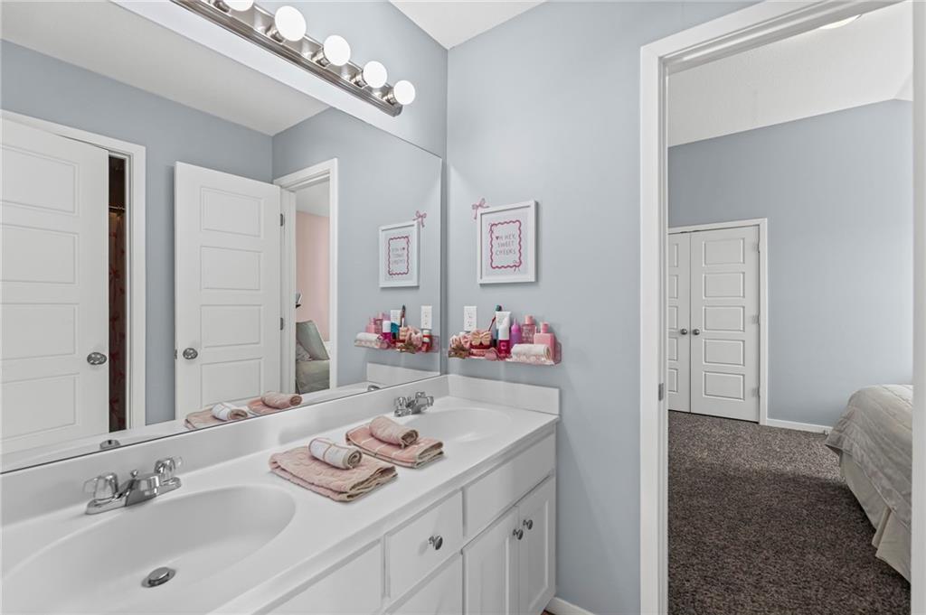 5137 Meadowlark Drive