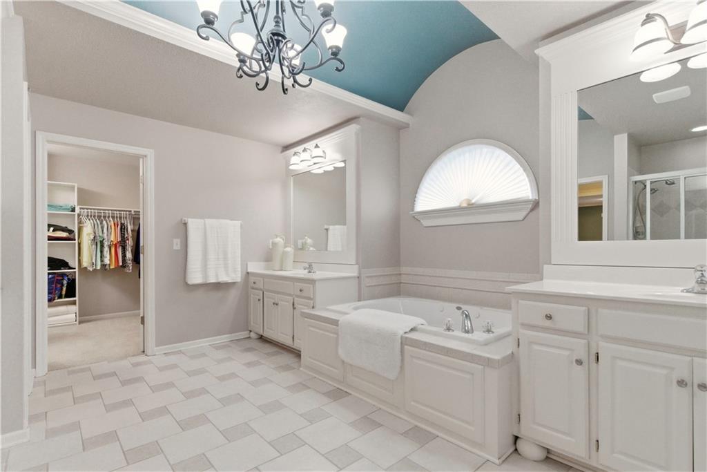 12302 W 139TH Terrace