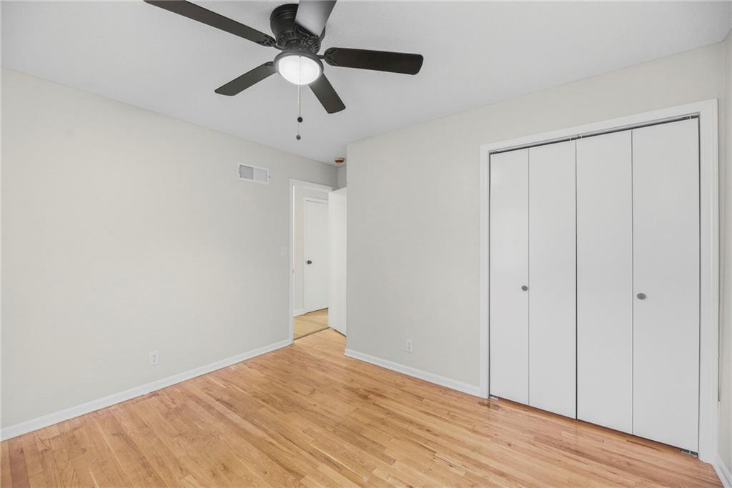 1025 W Fairwood Lane