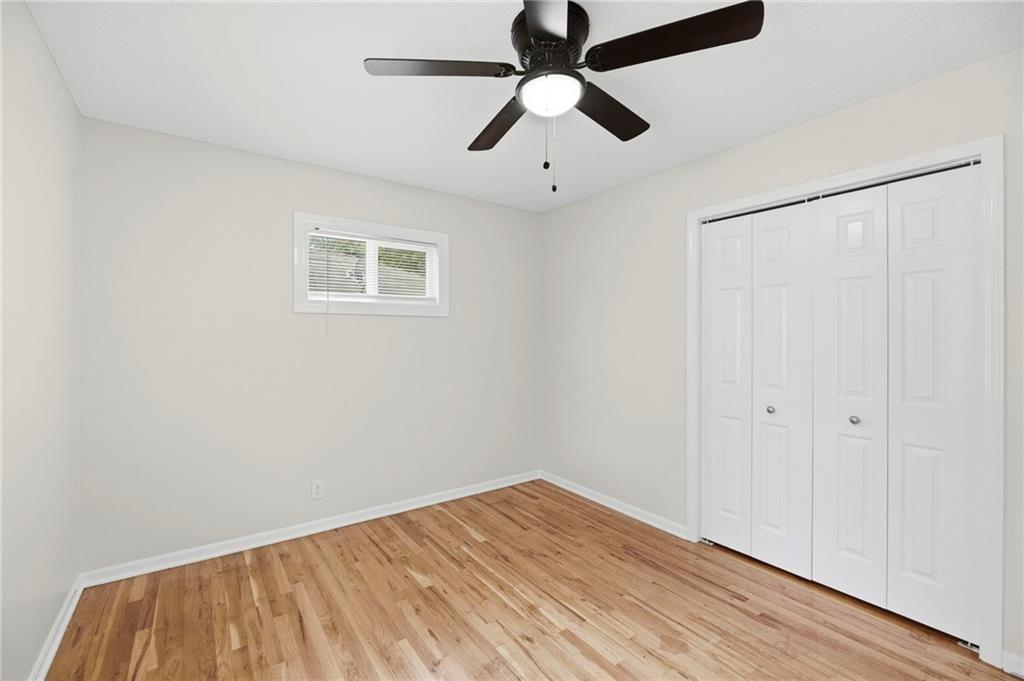 1025 W Fairwood Lane