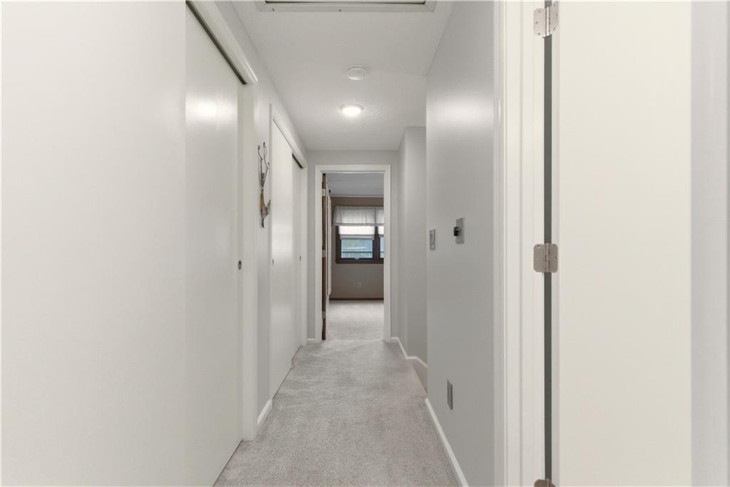 6817 LAKESHORE Drive