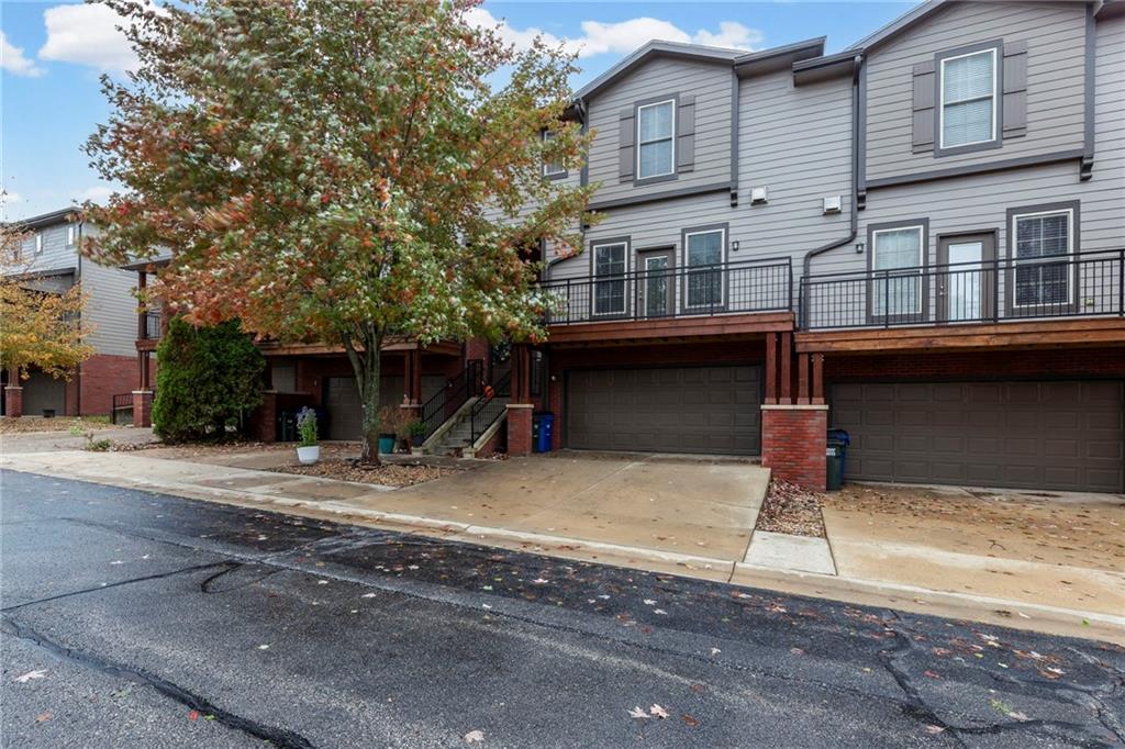 5245 Overland Drive Unit: D4