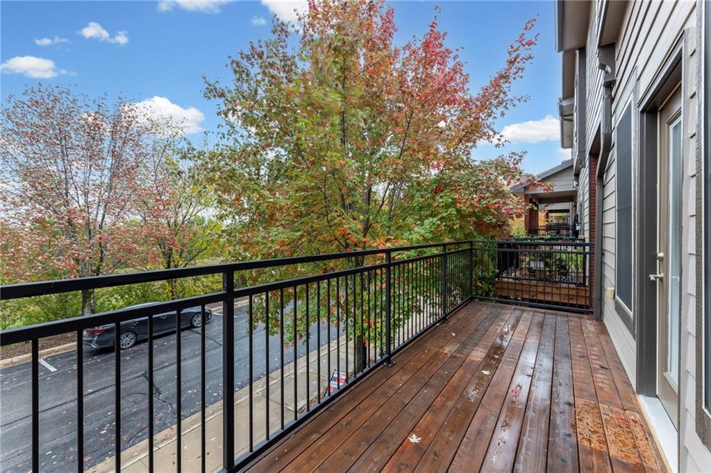 5245 Overland Drive Unit: D4