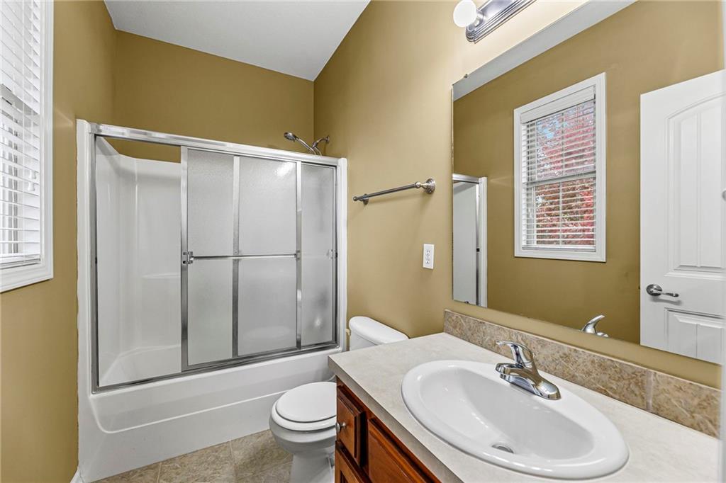 5245 Overland Drive Unit: D4