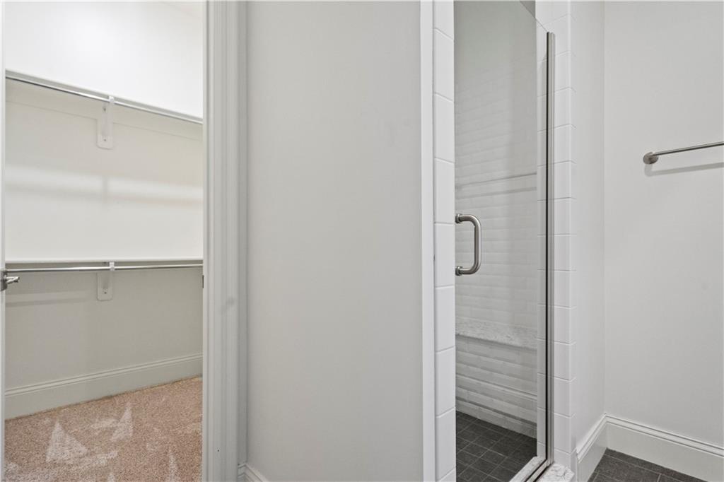 16520 Ballentine Street