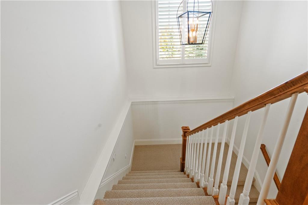 16520 Ballentine Street